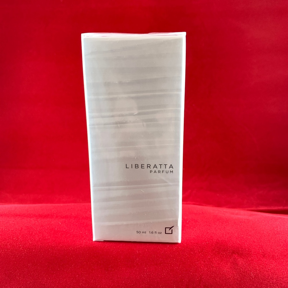 Perfums - Picture 3 of 8
